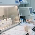 Research peptide US laboratory scene with peptide synthesis and analysis.